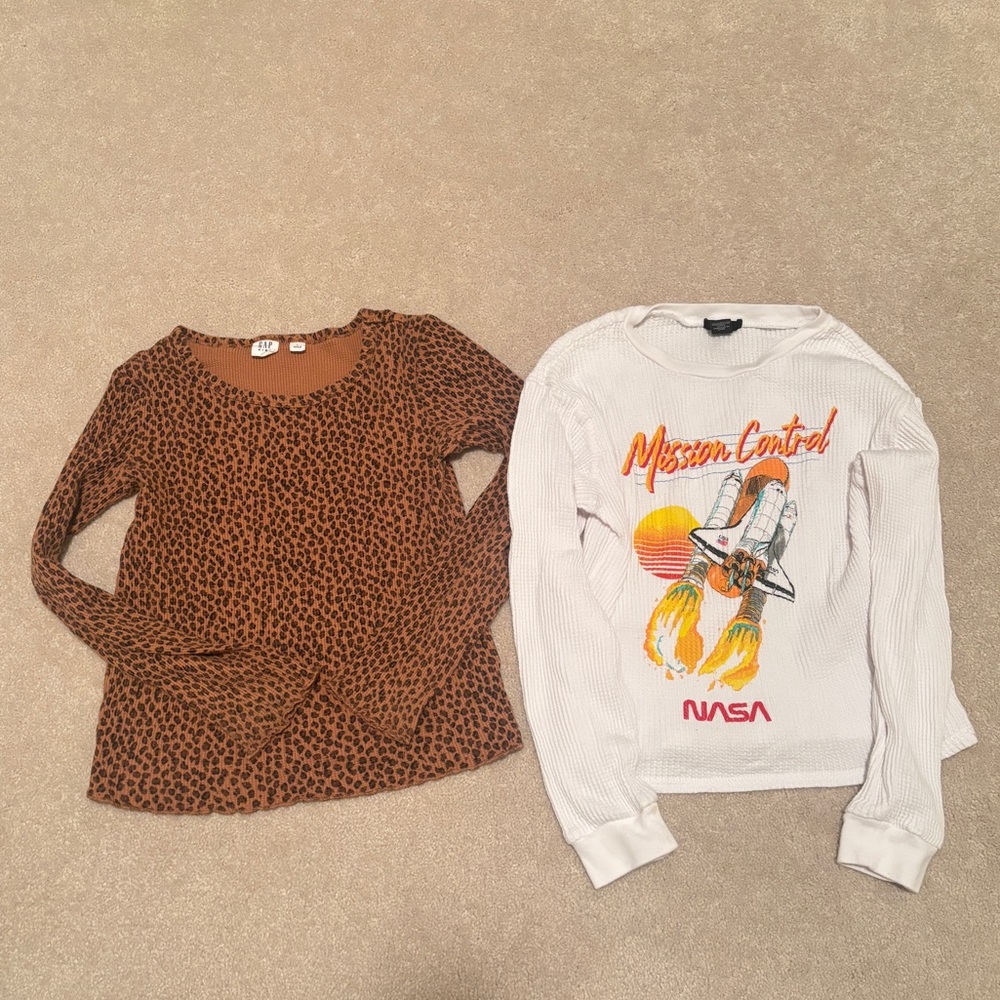 Long sleeve shirts size large fits size 10